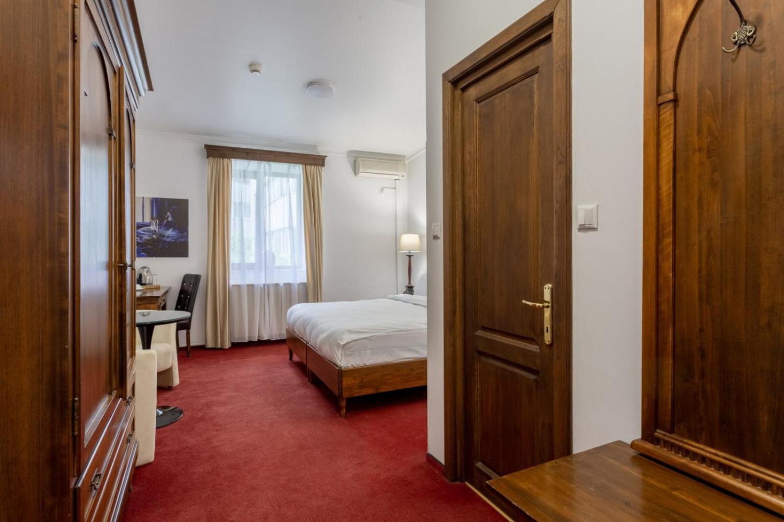 Arc De Triomphe By Citybookings Bukarest Exterior foto